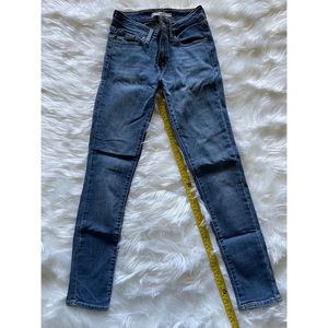 Levi’s 711 Skinny Jeans- Sz: 24x28